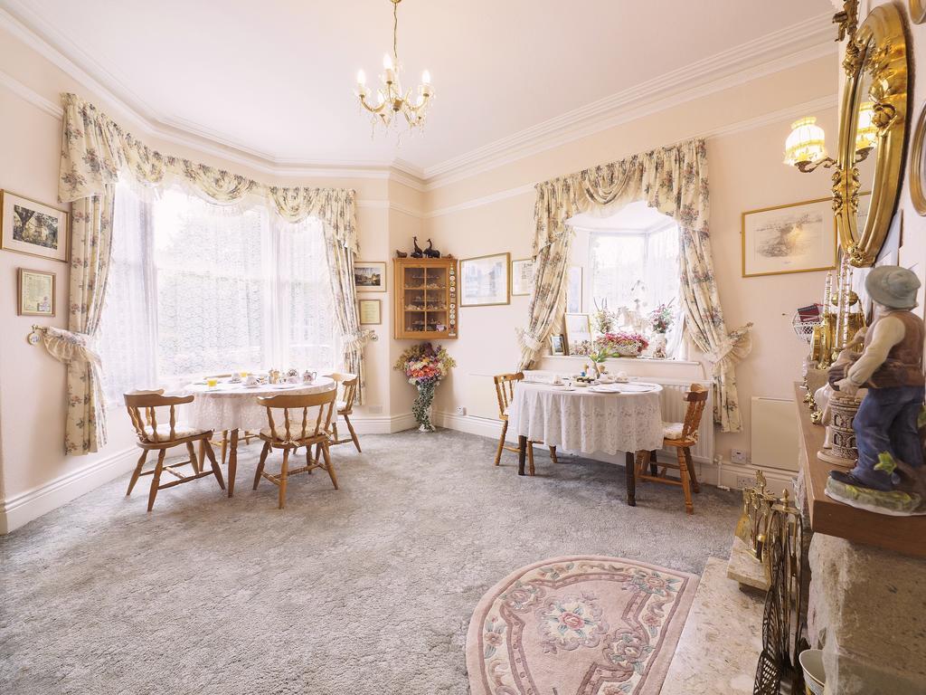 Braemar Guest House Buxton  Eksteriør billede